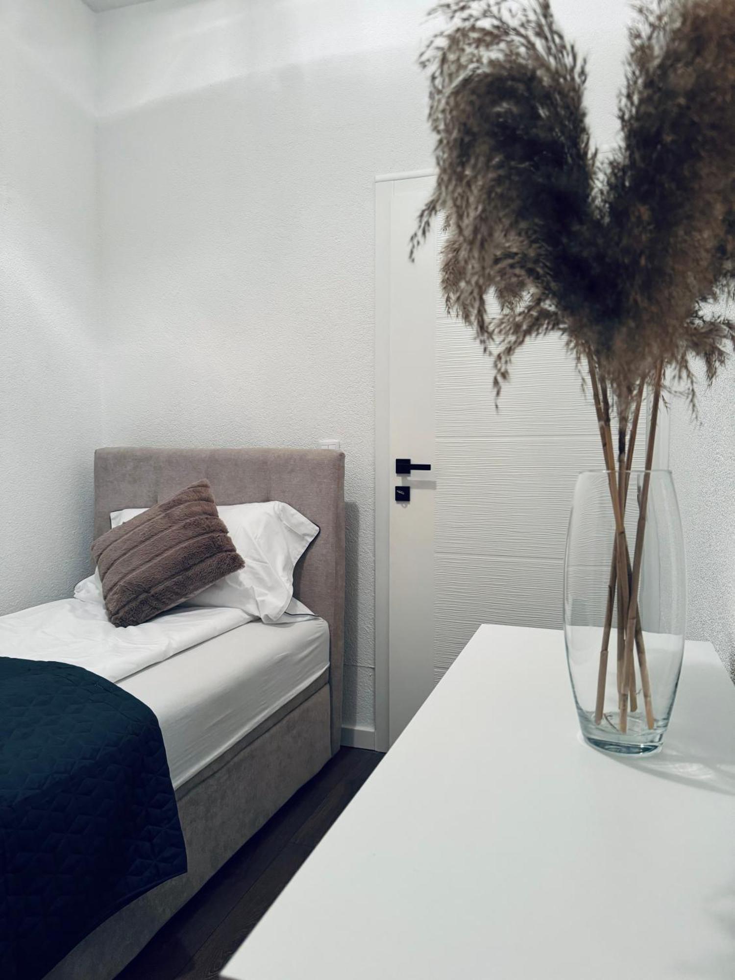 Gianni's Apartma
